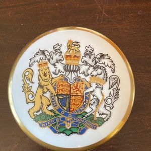 1977 Coalport Silver Jubilee Trinket Holder- Her Majesty the Queen